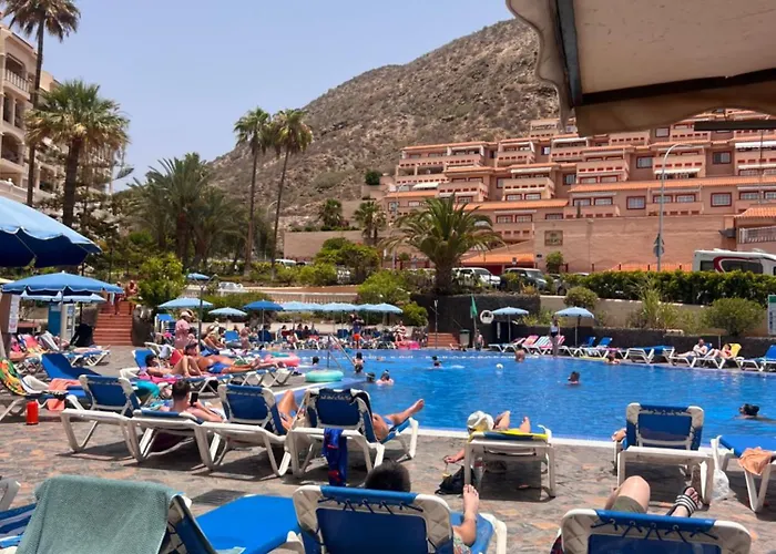 Sunny Apto Castle Harbour