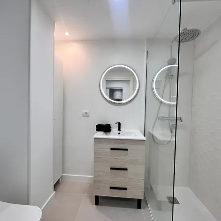 Sunny Apto Castle Harbour