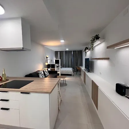 Sunny Apto Castle Harbour لوس كريستيانوس