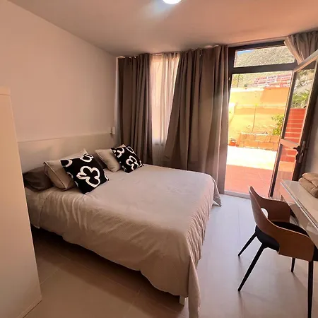 Sunny Apto Castle Harbour لوس كريستيانوس
